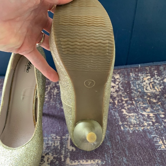 Mossimo high heels - Picture 4 of 7